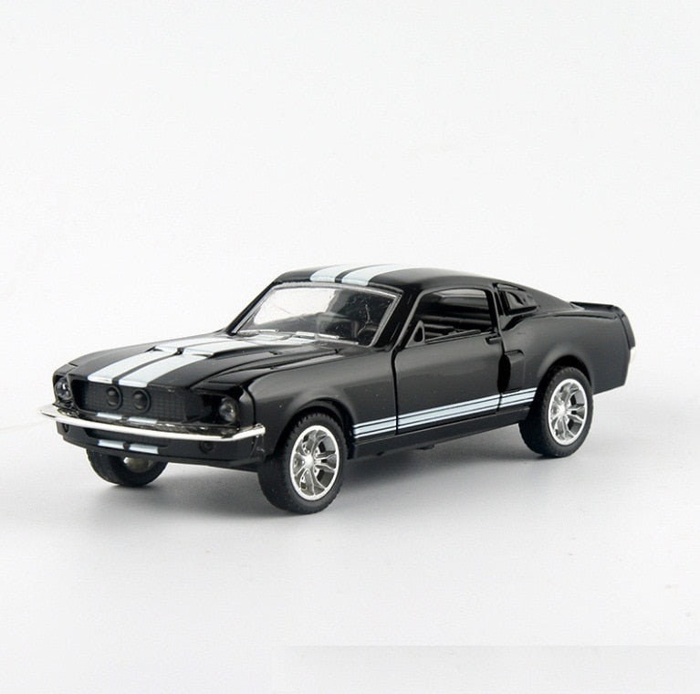 Ford Mustang 1967 GT500 Die cast Car Model - GearMeeUp