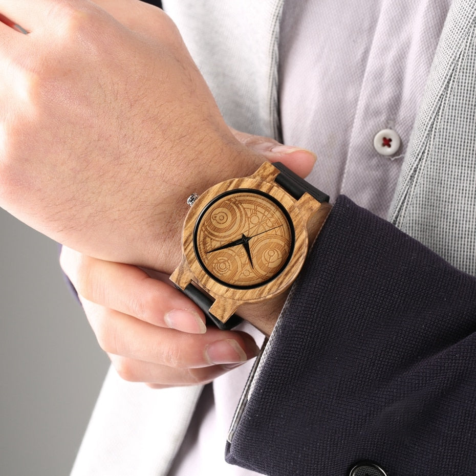 Compass Dial Pattern Wood Watch for Men - GearMeeUp