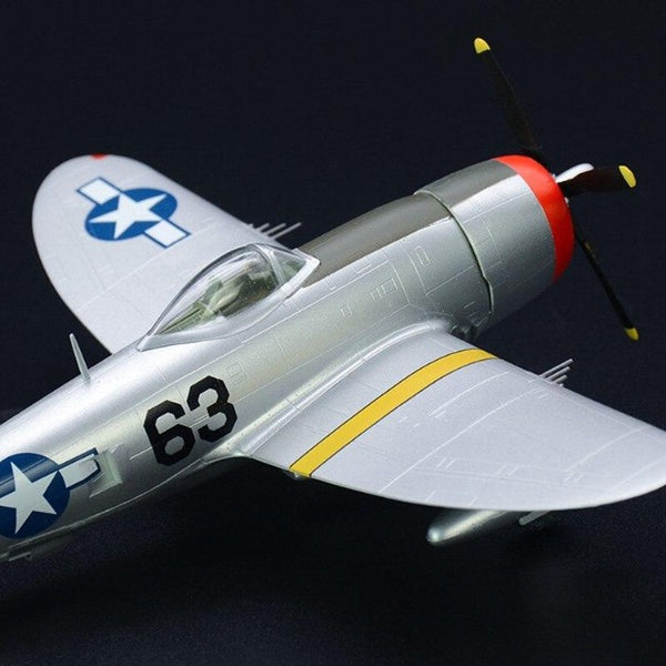 P-47 Thunderbolt Fighter WWII Airplane Model