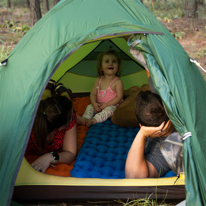 Lightweight Moisture-Proof Inflatable Camping Mat - GearMeeUp